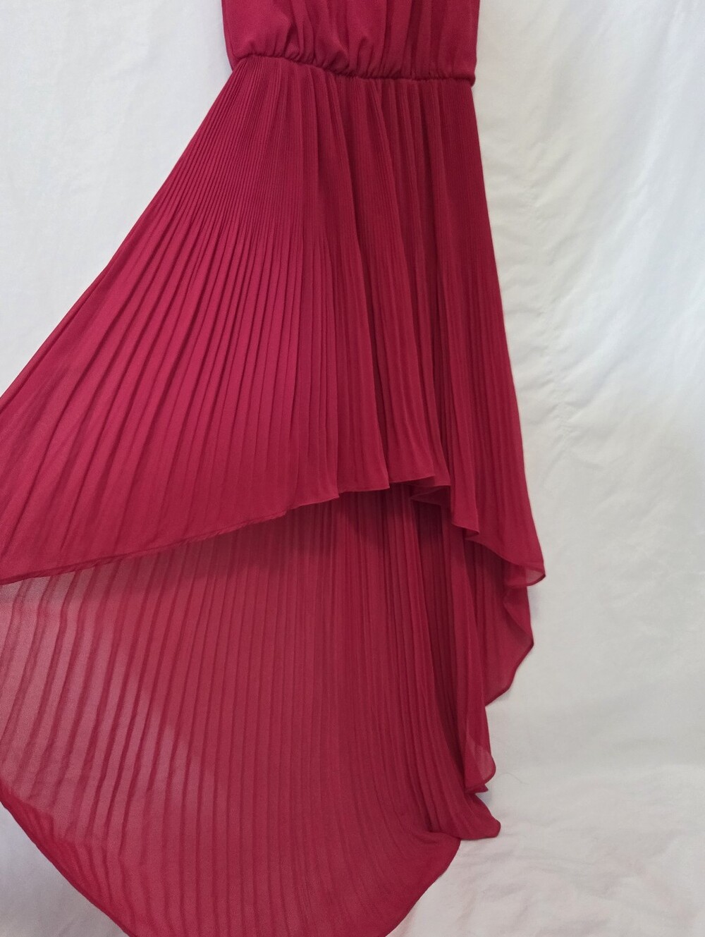 Guess Women’s Pink High-Low Pleated Sleeveless Dress